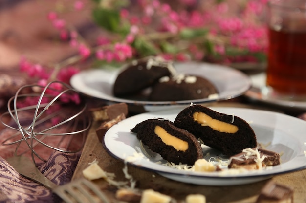 pãezinhos recheados com queijo e chocolate