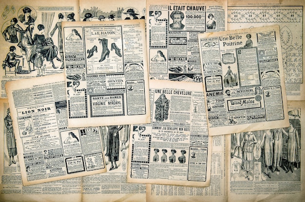 Páginas de periódicos con publicidad antigua. Revista de moda femenina Le Petit Echo de la Mode de 1919. Cuadro en tonos de estilo retro