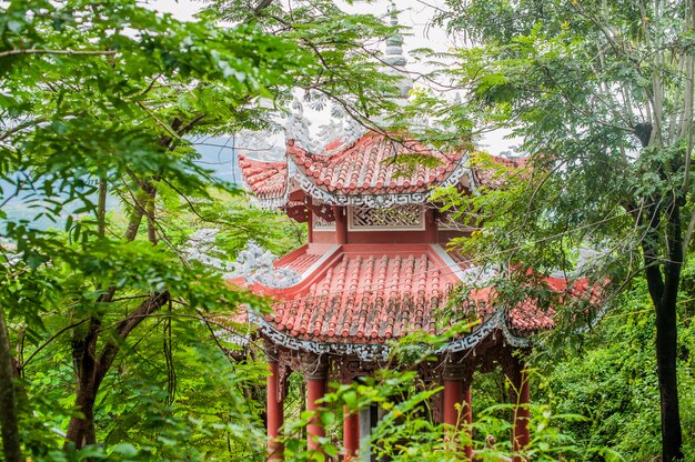 Pagoda de Long Son en Nha Trang, Vietnam