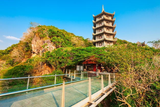 Pagoda en las montañas de mármol Danang