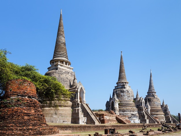 Pagoda en el templo wat phra sri sanphet Ayutthaya Tailandia