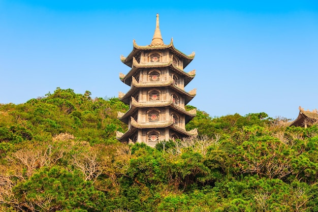 Foto pagode in den marmorbergen danang