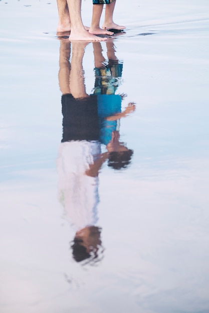 Foto pai e filho juntos ao ar livre