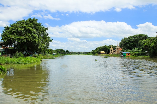 Paisagem, com, rural, rio, em, lopburi, tailandia