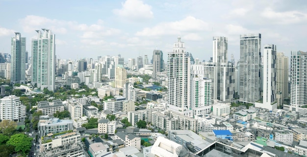 Paisagem da cidade da torre de construção alta