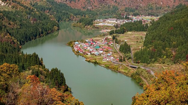 Paisagem da Linha Tadami em Fukushima, Japão