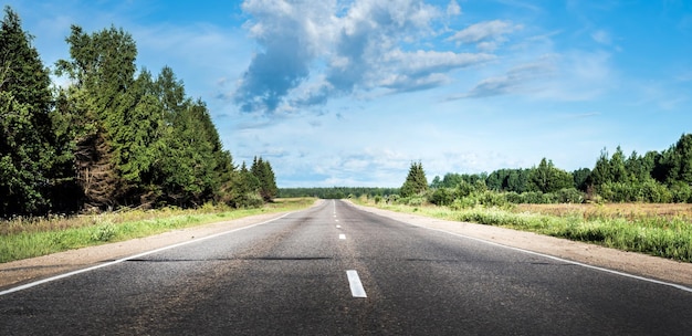 paisagem de estrada de verão