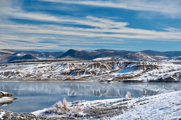 Paisagem de inverno com Wolford Mountain Reserve