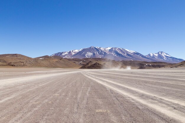 Paisagem de montanhas bolivianas,Bolivia.Andean plateau view