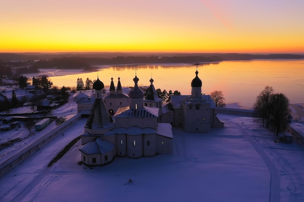 paisagem de mosteiro de inverno ferapontovo, vista superior fundo de arquitetura de religião de natal