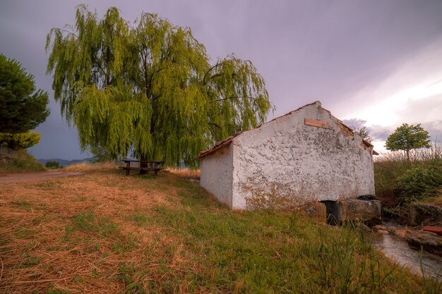 Foto paisagem de outono com casa