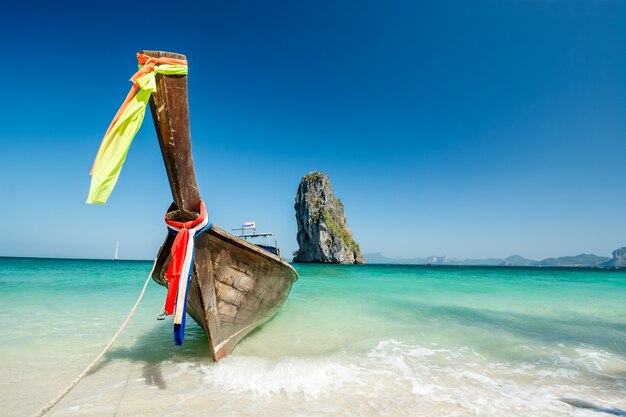 Paisagem de praia bonita em Krabi, Tailândia