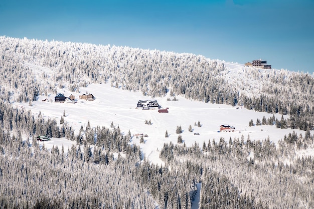 Paisagem do inverno em torno de Horni Mala Upa, montanhas gigantes (Krkonose), norte da Boêmia, República Tcheca