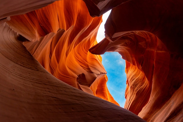 Paisagem do Lower Antelope Canyon no Arizona, EUA