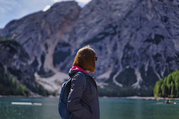 Paisagem dolomitesm, itália, lago di braies.