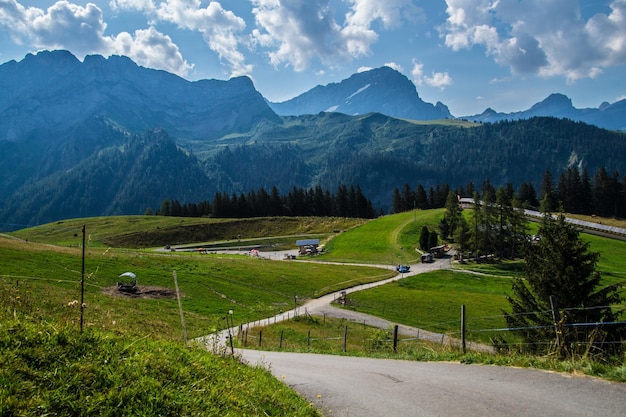 Paisagem dos Alpes suíços