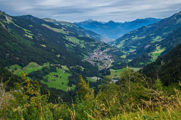 Paisagem dos Alpes suíços