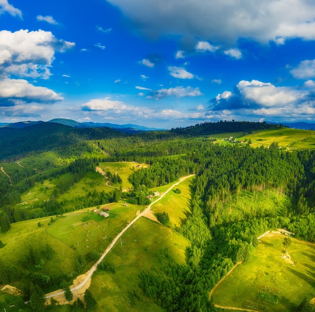 paisagem montanhosa dos Cárpatos