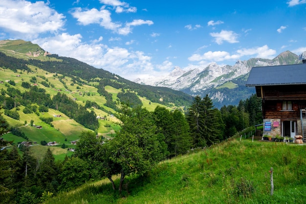 Paisagem montanhosa em GrandBornand Hautesavoie França