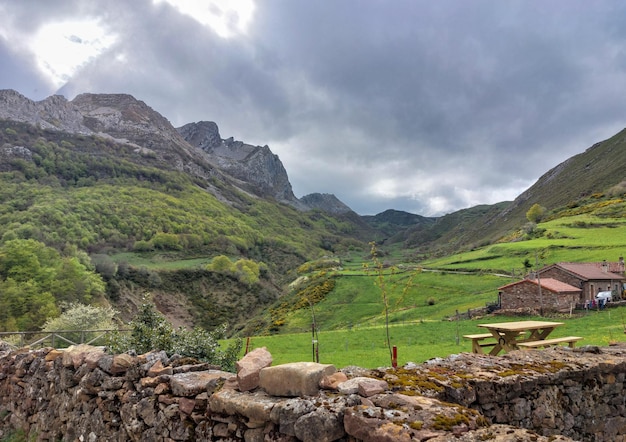 paisagem montanhosa em picos de europa