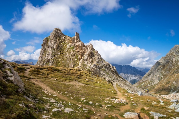 Paisagem montanhosa nos Alpes franceses