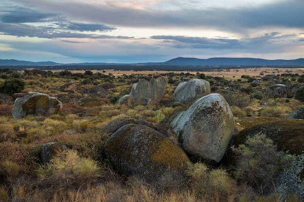 Paisagem na Área Natural dos Barruecos. Malpartida de Caceres. Extremadura. Espanha.