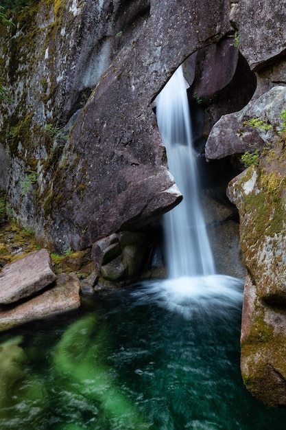 Paisagem natural canadense em Monmouth Canyon