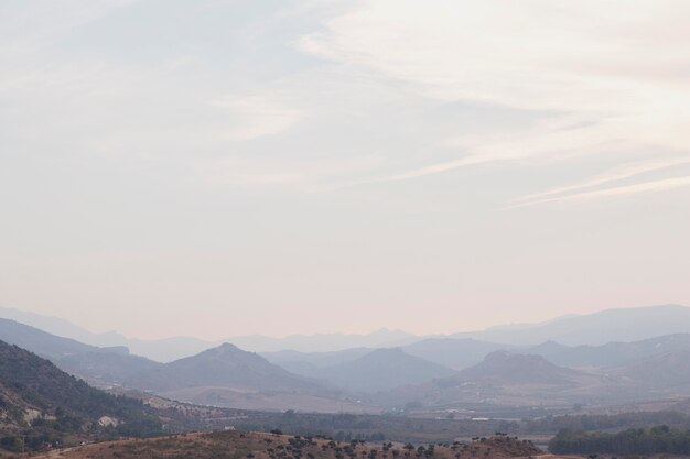 Foto paisagem natural com montanhas