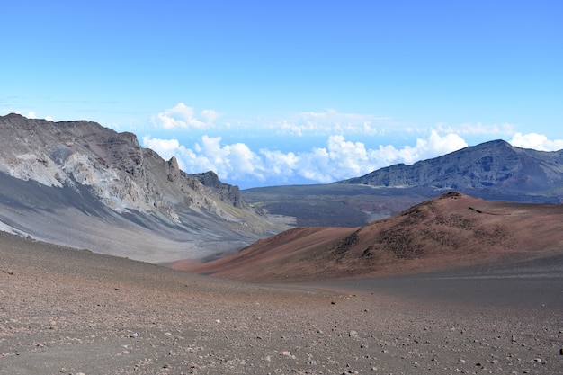 Paisagem panorâmica do vulcão maui oriental na ilha havaiana de maui