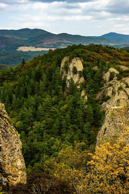Foto paisagem rural de montanha do cáucaso