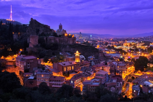 Paisagem urbana à noite