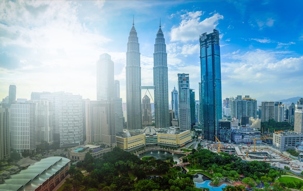 Foto paisagem urbana, de, kuala lumpur, horizonte cidade