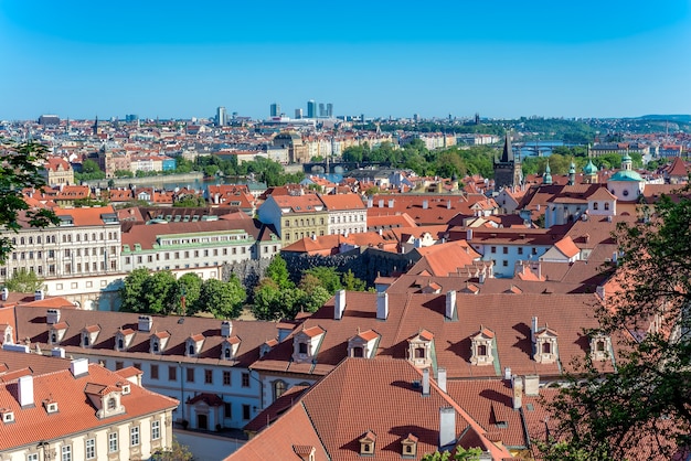 Paisagem urbana de Praga vista do Castelo de Praga. Praga, República Tcheca