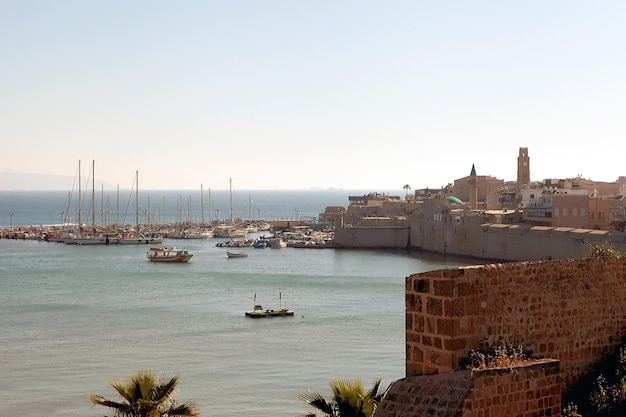 Paisagem urbana panorâmica da cidade de acre, israel, localizada na costa do mediterrâneo no noroeste, também conhecida como akko ou akka