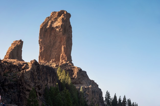 Paisagem vulcânica cênico em Roque Nublo, Gran Canaria, Espanha.