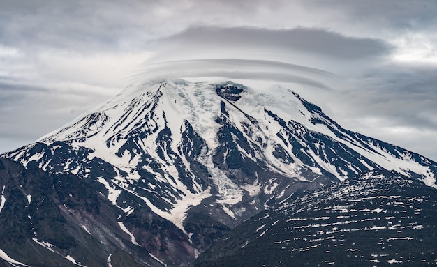 Paisagem vulcânica da Península de Kamchatka.