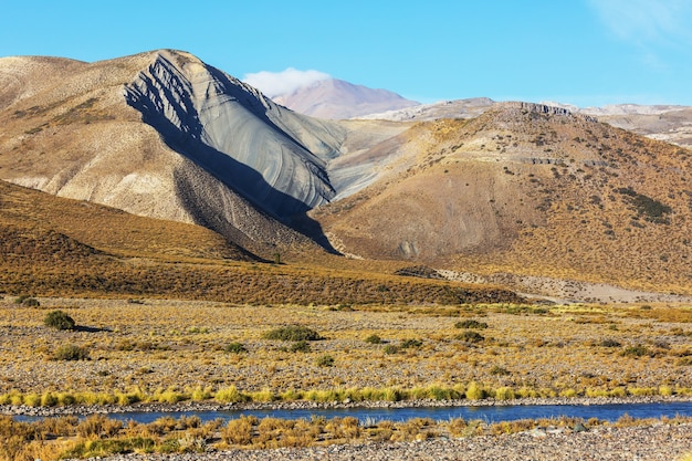 Paisagens cênicas do norte da Argentina. Belas paisagens naturais inspiradoras.