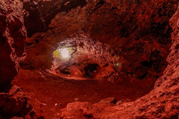 Foto paisagens do quênia paraíso perdido cavernas local de recreação de piquenique no condado de kiambu quênia áfrica oriental