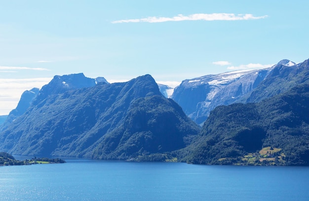 Paisagens pitorescas do norte da Noruega