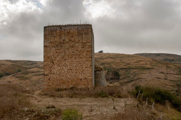 Paisagens rurais no interior da cantábria, espanha