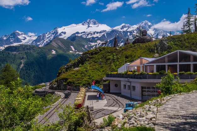 Paisaje de los Alpes suizos