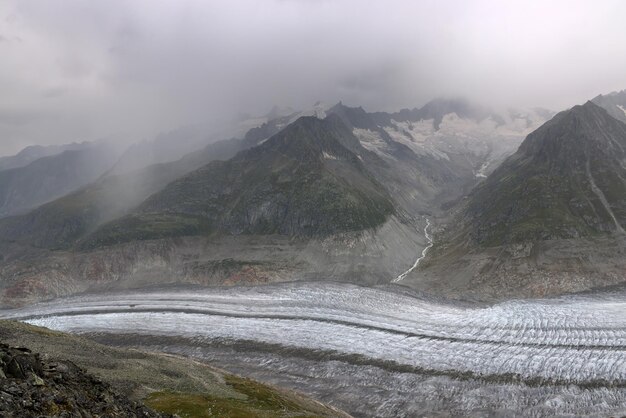 Foto paisaje alpino de furka - paso grimsel en suiza europa la naturaleza en su puerta