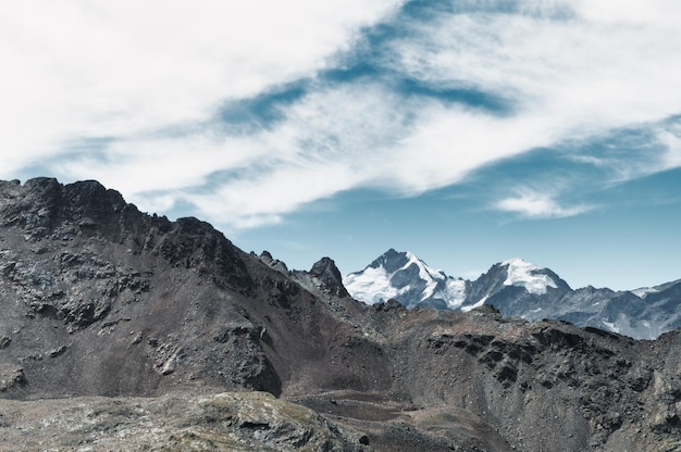 Paisaje alpino en las montañas suizas