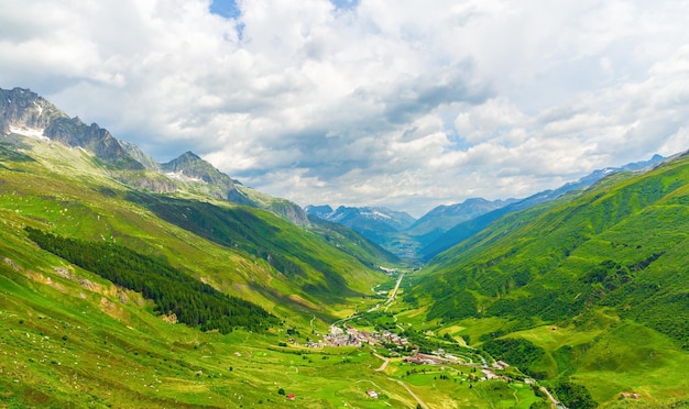 Paisaje alpino en Suiza