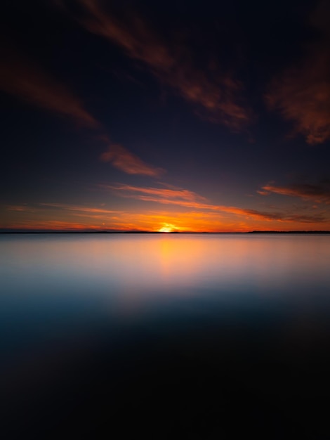 el paisaje del amanecer en el mar