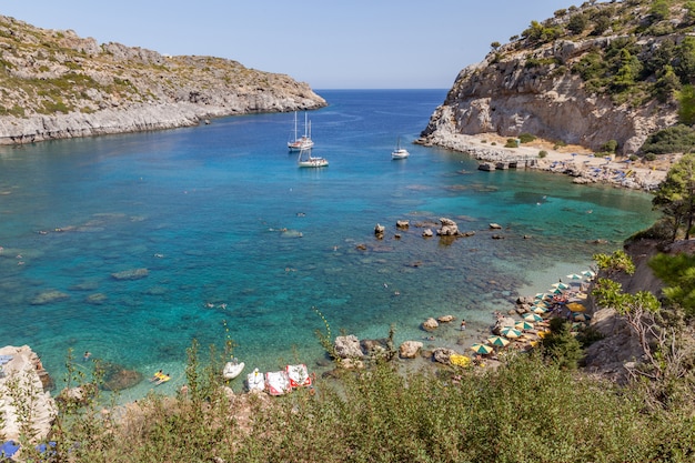 Paisaje con área de la bahía de Anthony Quinn