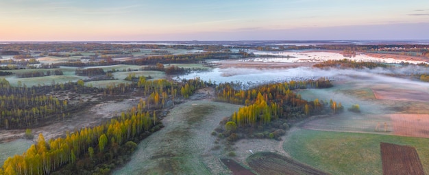 Paisaje bielorruso en primavera