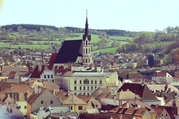 Paisaje de la catedral católica Praga / vista de la iglesia en la república checa, paisaje turístico urbano en Praga