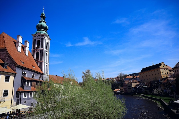 Paisaje de la catedral católica Praga / vista de la iglesia en la república checa, paisaje turístico urbano en Praga