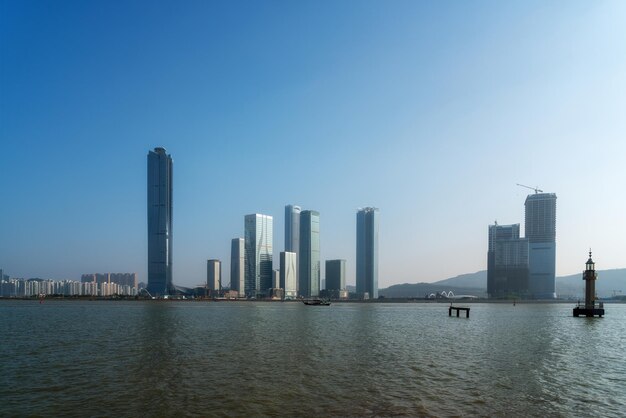 Paisaje del CBD de Hengqin a lo largo de la costa de ZhuhaixAxA